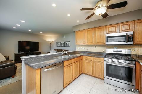 500 Rose Ln, Bartlett, IL 60103 photo 5