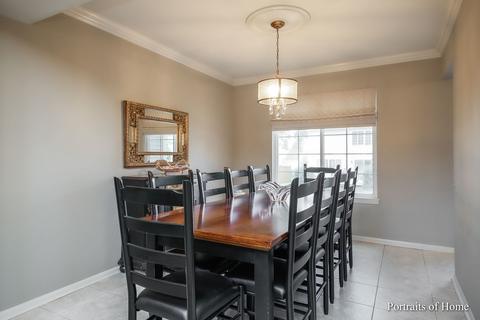 500 Rose Ln, Bartlett, IL 60103 photo 4