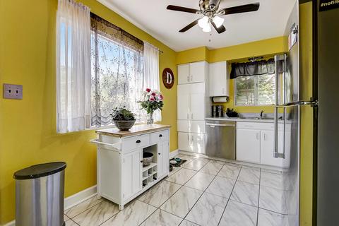 312 S Maple St, Mount Prospect, IL 60056 photo 7
