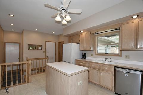 720 Michael Dr, Morris, IL 60450 photo 12