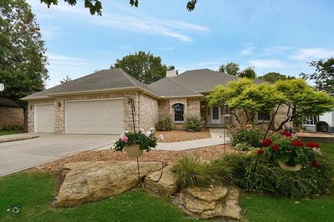 720 Michael Dr, Morris, IL 60450 photo 2