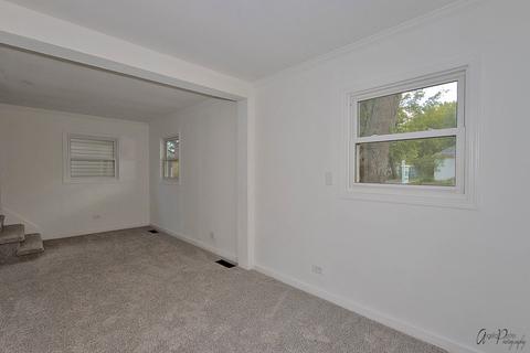4916 Parkview Dr, Mccullom Lake, IL 60050 photo 4