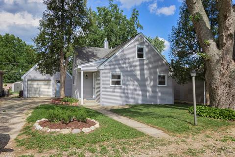 4916 Parkview Dr, Mccullom Lake, IL 60050 photo 1