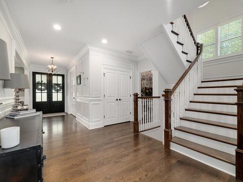 414 Bridle Ln, Wheaton, IL 60187 photo 4