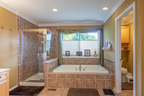 1436 Sutton Pl, Gurnee, IL 60031 photo 59