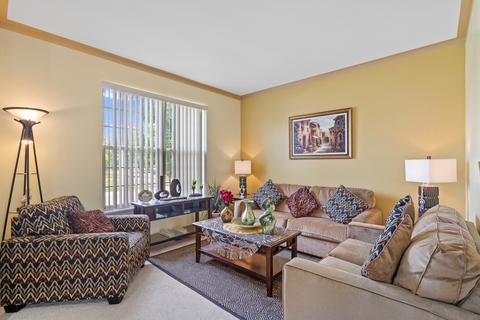 2541 Cushing Ln, Aurora, IL 60503 photo 2