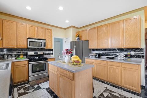 2541 Cushing Ln, Aurora, IL 60503 photo 6