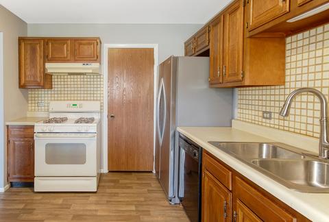 1540 Heather Ct #C1, Wheeling, IL 60090 photo 8