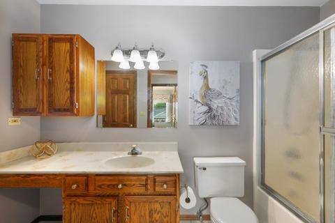 1186 Pinetree Ln, Bartlett, IL 60103 photo 28