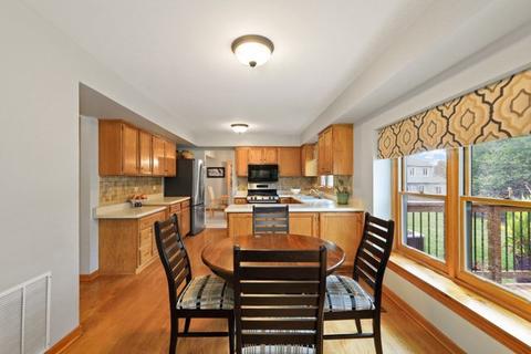 1186 Pinetree Ln, Bartlett, IL 60103 photo 13