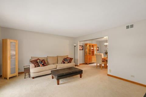 1186 Pinetree Ln, Bartlett, IL 60103 photo 6
