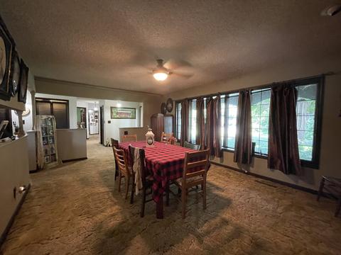 19 Westwood St, Weldon, IL 61882 photo 5