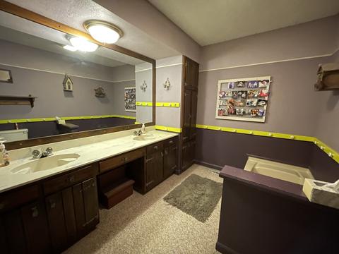 19 Westwood St, Weldon, IL 61882 photo 12
