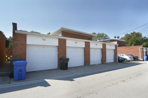 616 E Shabonee Trl, Mount Prospect, IL 60056 photo 4
