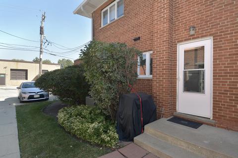 616 E Shabonee Trl, Mount Prospect, IL 60056 photo 3
