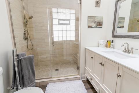 1071 E Prairie Ave, Des Plaines, IL 60016 photo 7