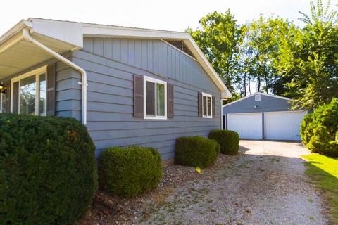 115 W Cypress St, Normal, IL 61761 photo 3