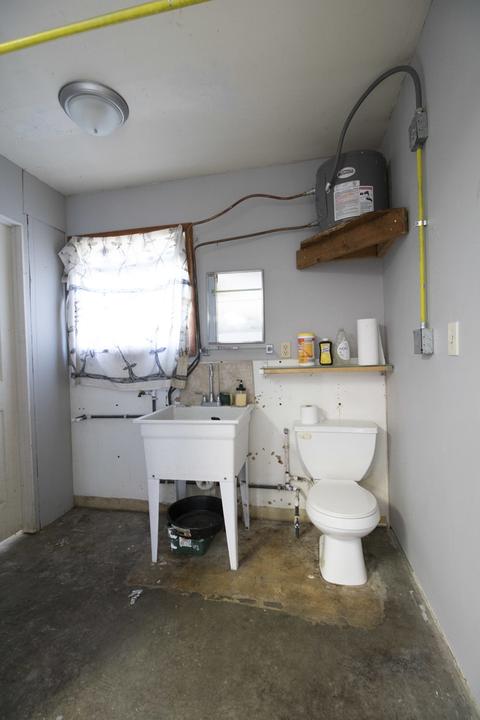 956 E Jackson St, Morris, IL 60450 photo 24