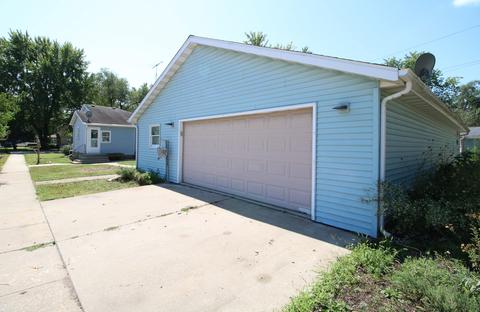 956 E Jackson St, Morris, IL 60450 photo 3