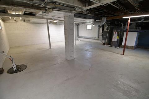 956 E Jackson St, Morris, IL 60450 photo 17