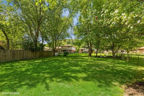 14358 Maple Ln, Midlothian, IL 60445 photo 3