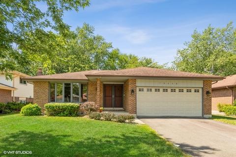 14358 Maple Ln, Midlothian, IL 60445 photo 1