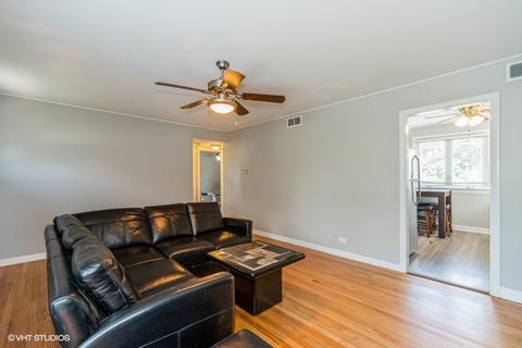 2721 Eisenhower Dr, Des Plaines, IL 60018 photo 6