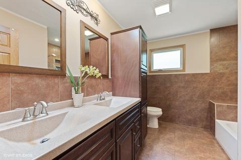 640 Western St, Hoffman Estates, IL 60169 photo 14
