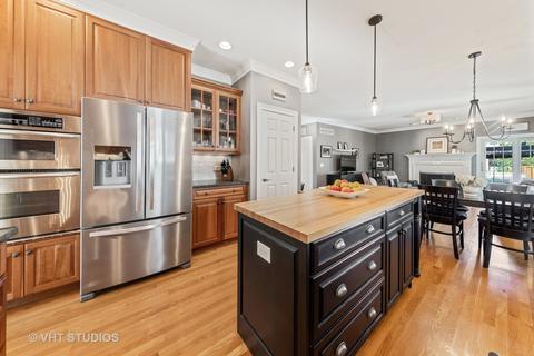 1327 Irving Ave, Wheaton, IL 60187 photo 10