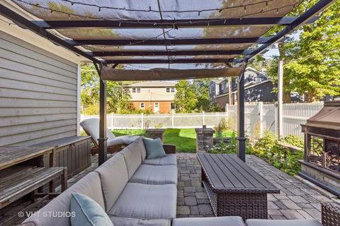 1327 Irving Ave, Wheaton, IL 60187 photo 15