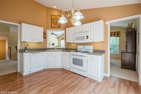 605 Conservatory Ln, Aurora, IL 60502 photo 5