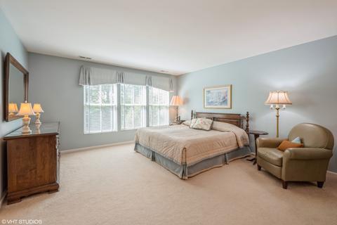 605 Conservatory Ln, Aurora, IL 60502 photo 7
