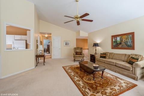 605 Conservatory Ln, Aurora, IL 60502 photo 3