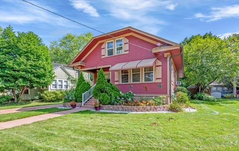 19 S Commonwealth Ave, Elgin, IL 60123 photo 2