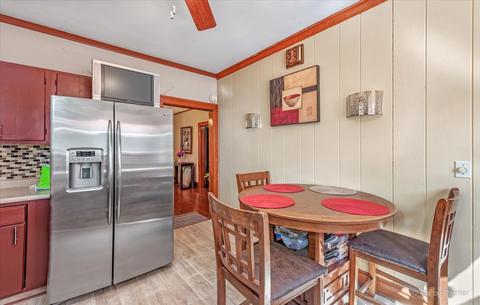 19 S Commonwealth Ave, Elgin, IL 60123 photo 16