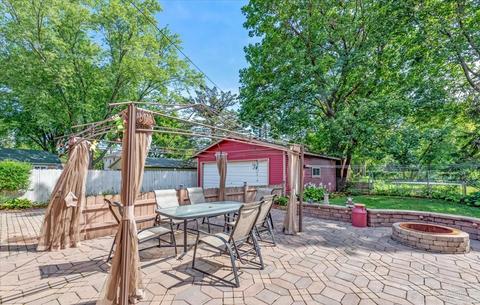 19 S Commonwealth Ave, Elgin, IL 60123 photo 34