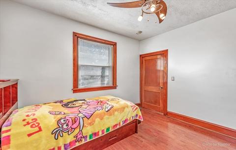 19 S Commonwealth Ave, Elgin, IL 60123 photo 14