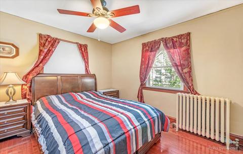 19 S Commonwealth Ave, Elgin, IL 60123 photo 9