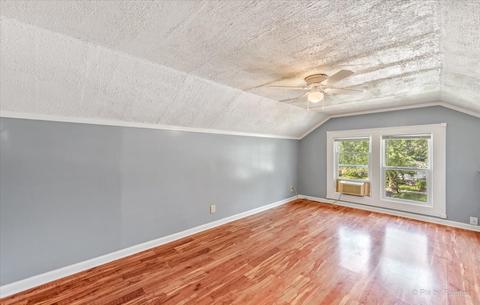 19 S Commonwealth Ave, Elgin, IL 60123 photo 19