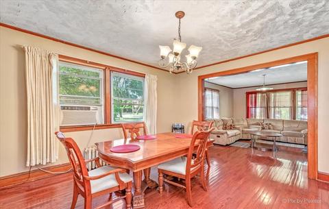 19 S Commonwealth Ave, Elgin, IL 60123 photo 8