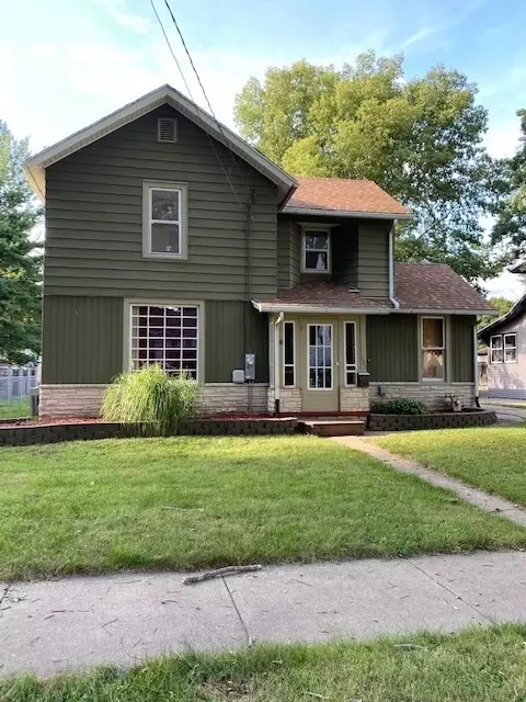 701 E Chamberlin St, Dixon, IL 61021 photo 1