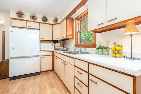 190 N Forrest Dr, Mazon, IL 60444 photo 4