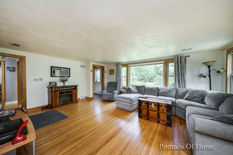 1182 Duncan Ave, Elgin, IL 60120 photo 2
