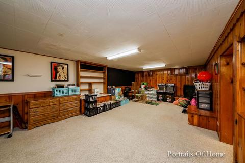 1182 Duncan Ave, Elgin, IL 60120 photo 12