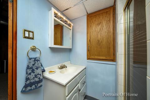 1182 Duncan Ave, Elgin, IL 60120 photo 11