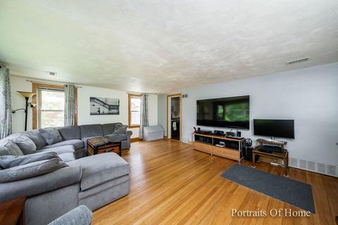 1182 Duncan Ave, Elgin, IL 60120 photo 3