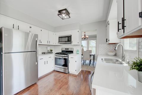 2286 Richmond Dr, Wheaton, IL 60189 photo 11