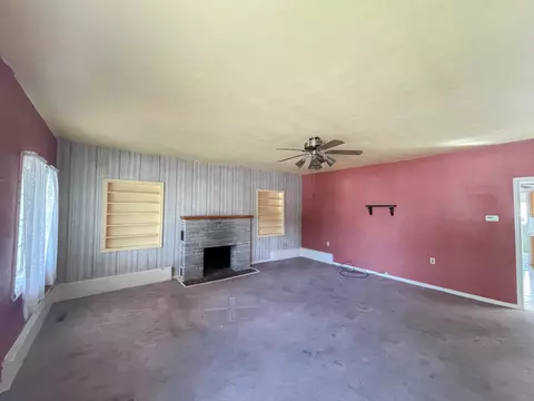 119 E Allen St, Ottawa, IL 61350 photo 3