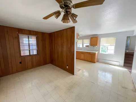 119 E Allen St, Ottawa, IL 61350 photo 8