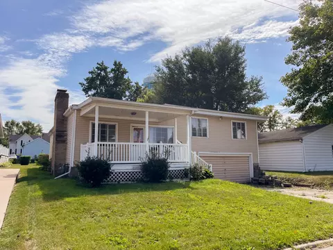119 E Allen St, Ottawa, IL 61350 photo 1